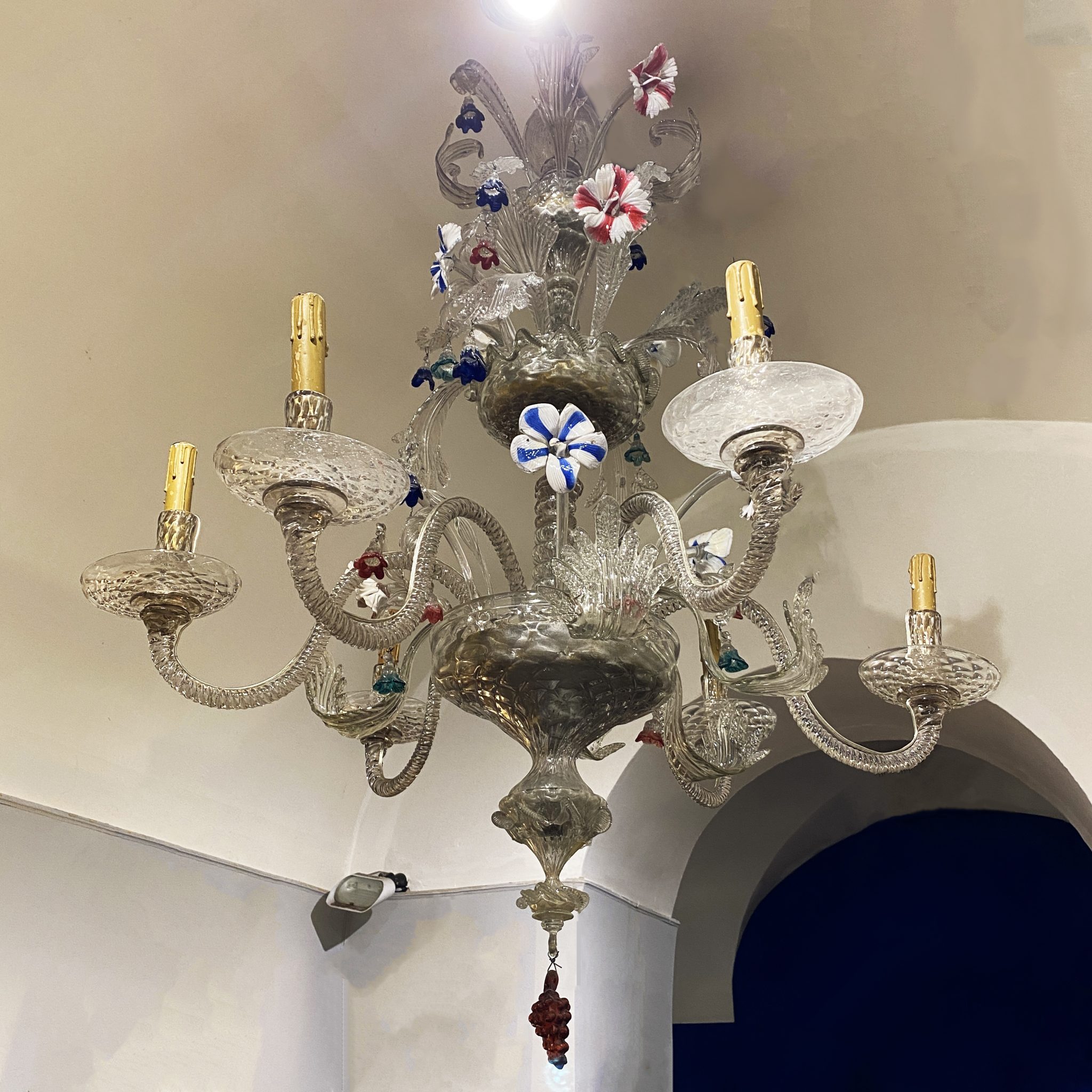 Lampadario a tre luci in vetro di Murano. | Manifattura Italiana Del XX