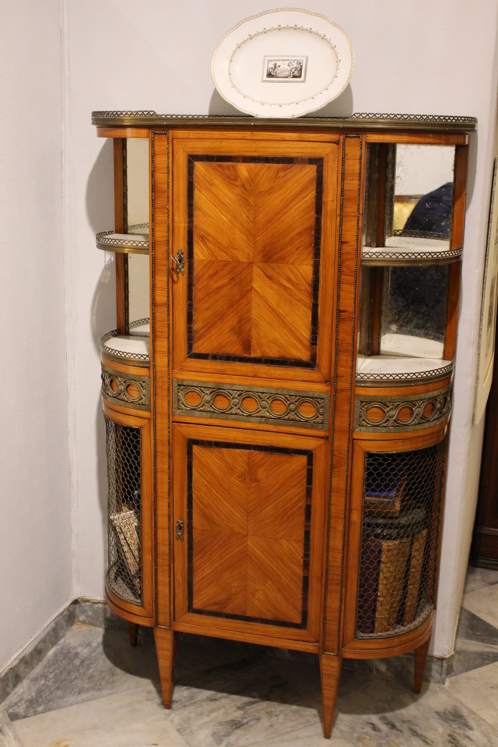 Etagere - doppia anta centrale